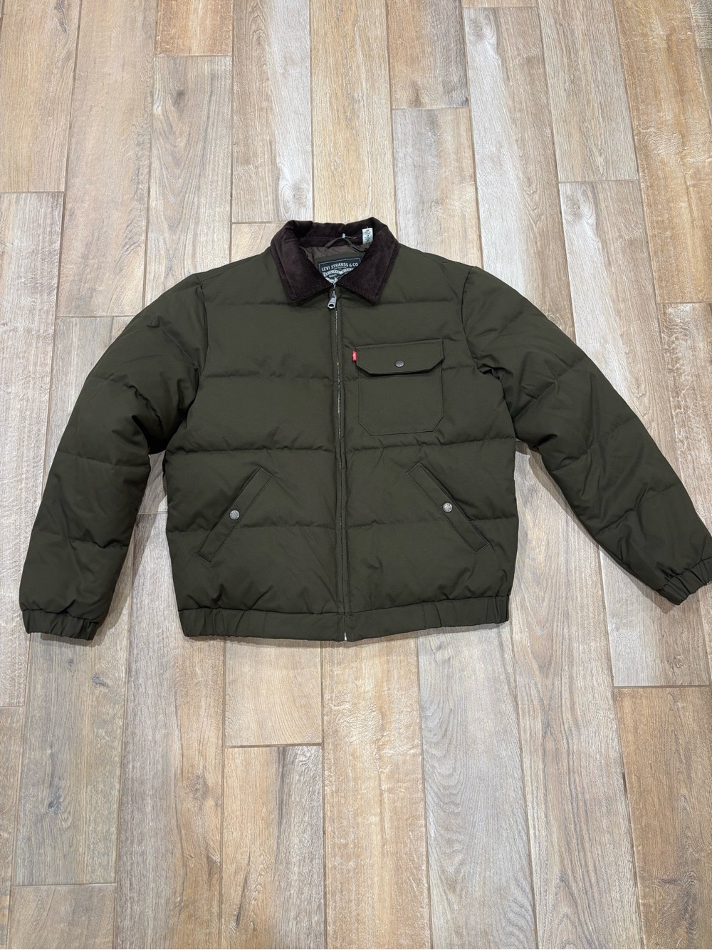 Levi's Quilted Depot Jacket Men’s Size Medium (M) Corduroy Collar & Pockets NEW!